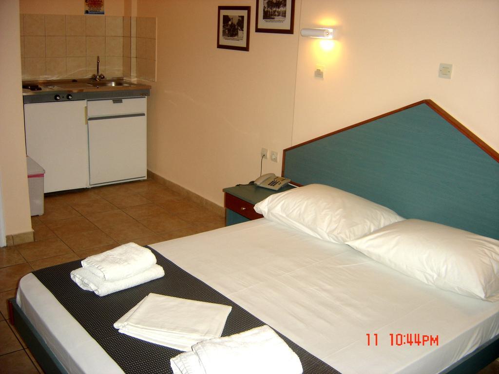ฟิโลเซเนีย อพาร์ตเมนท์ แอนด์ สตูดิโอ Aparthotel เธโอโลกอส ห้อง รูปภาพ