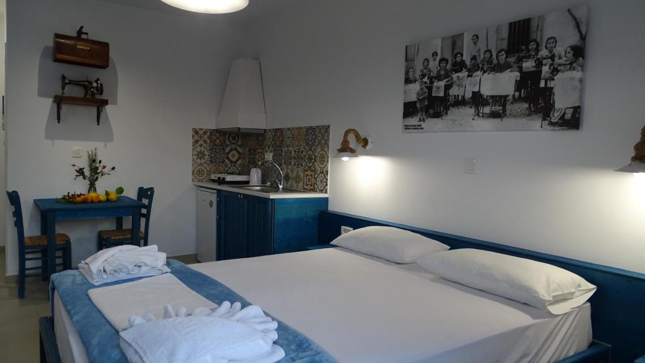 ฟิโลเซเนีย อพาร์ตเมนท์ แอนด์ สตูดิโอ Aparthotel เธโอโลกอส ภายนอก รูปภาพ